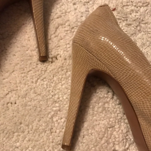 Shoes - Picture 3 of 3